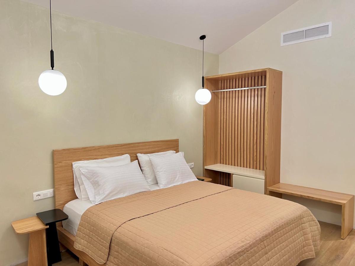 Elpis Guest House Himare Exterior foto
