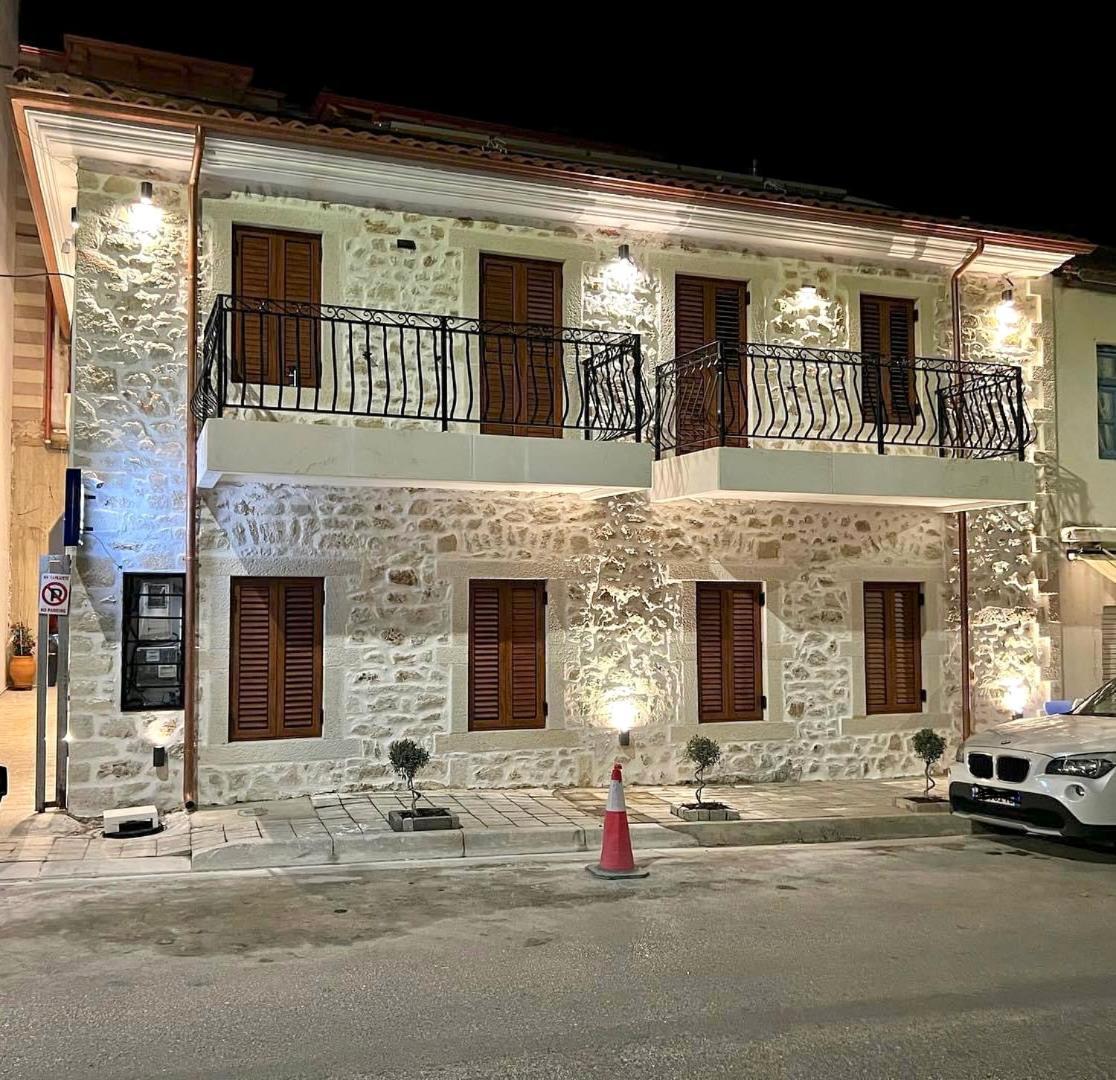 Elpis Guest House Himare Exterior foto