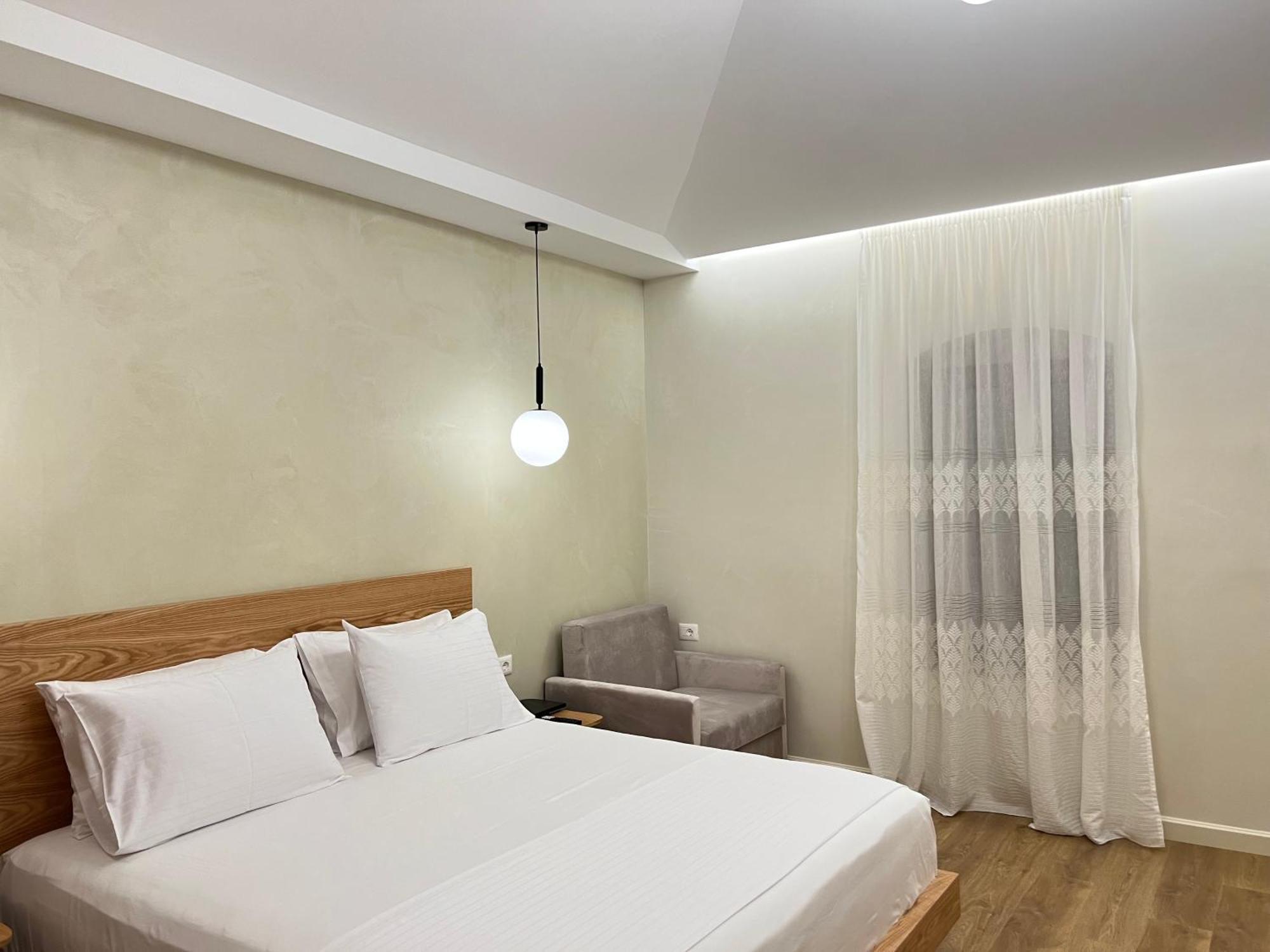 Elpis Guest House Himare Exterior foto