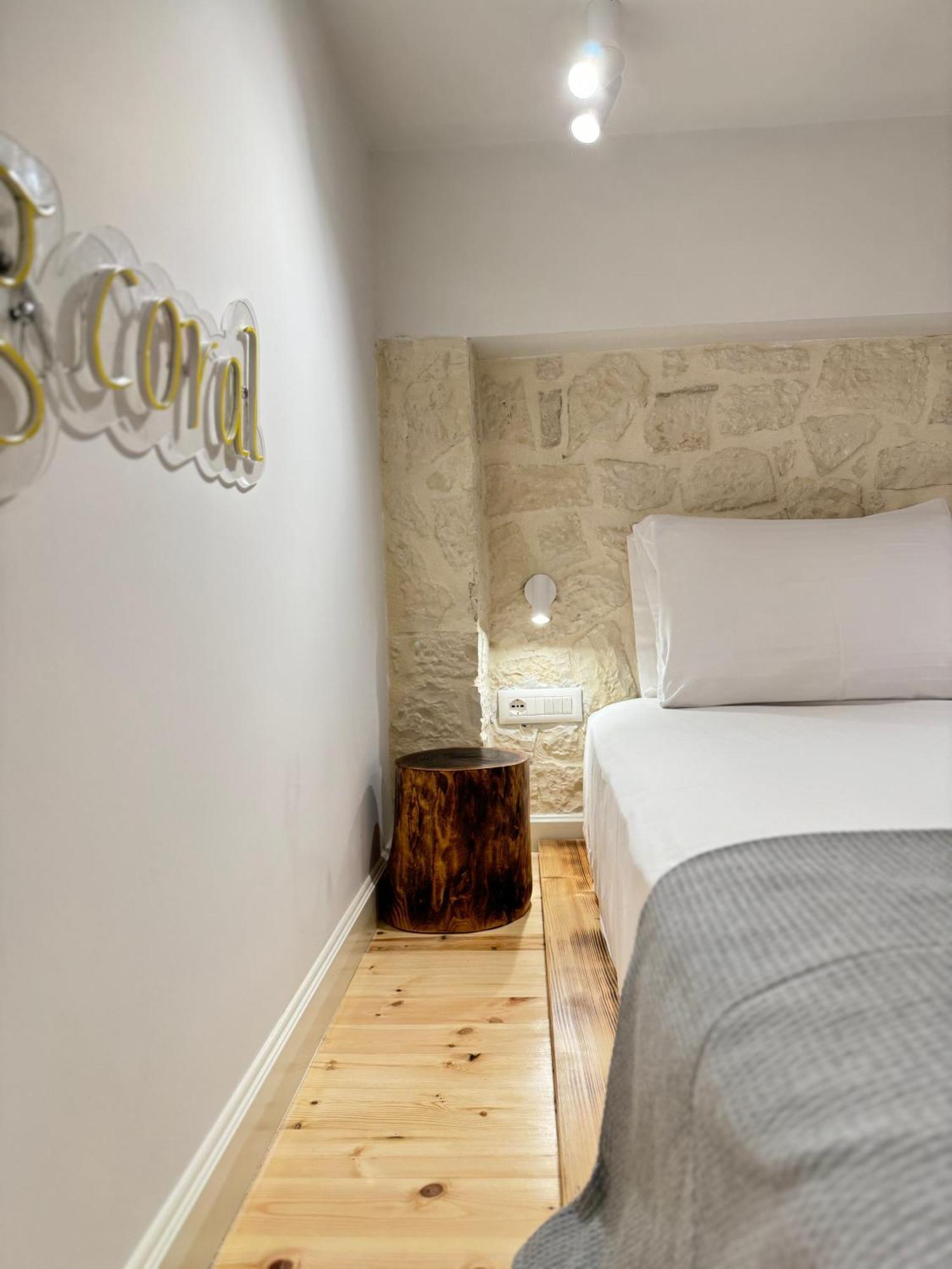 Elpis Guest House Himare Exterior foto