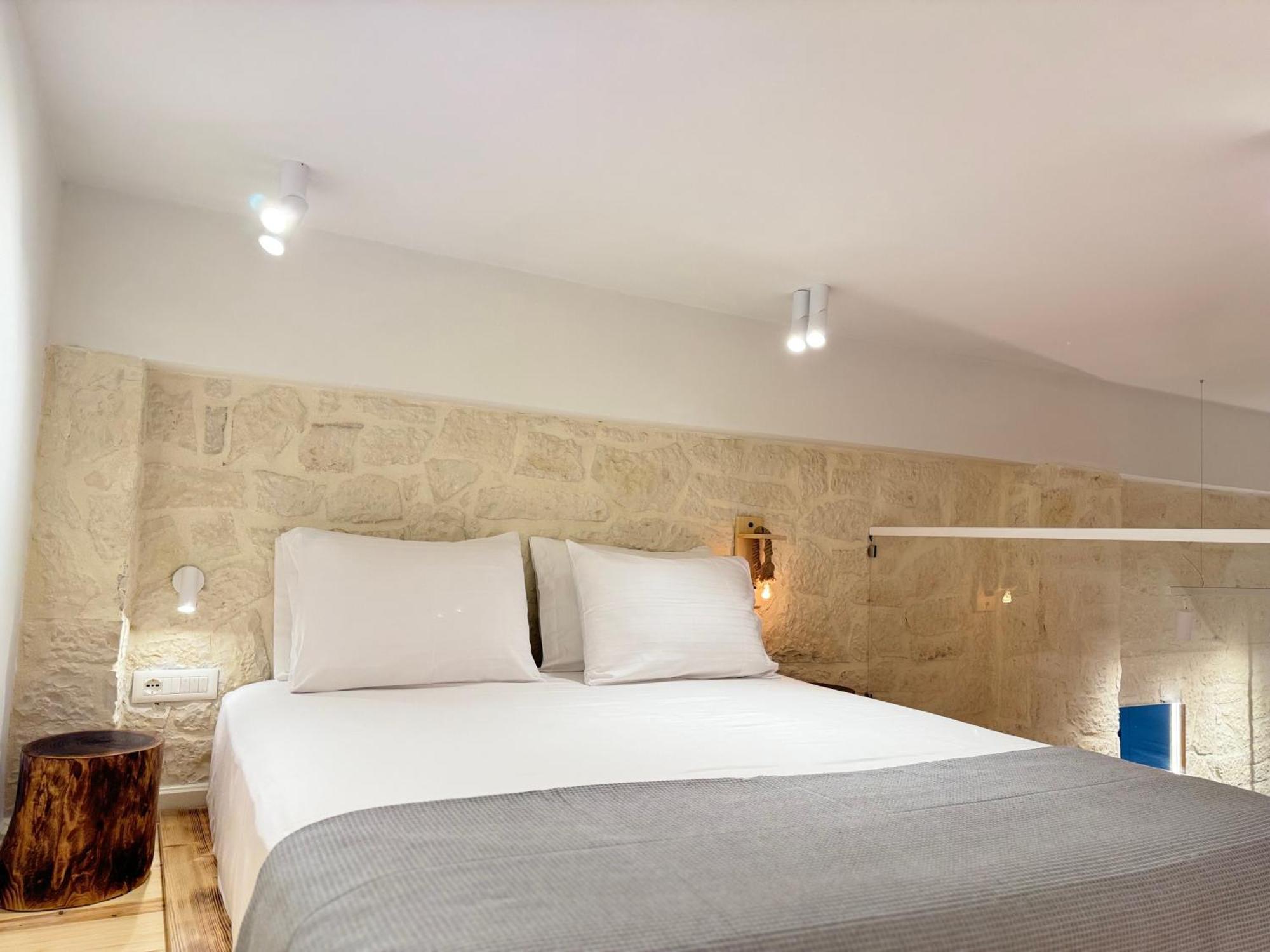 Elpis Guest House Himare Exterior foto